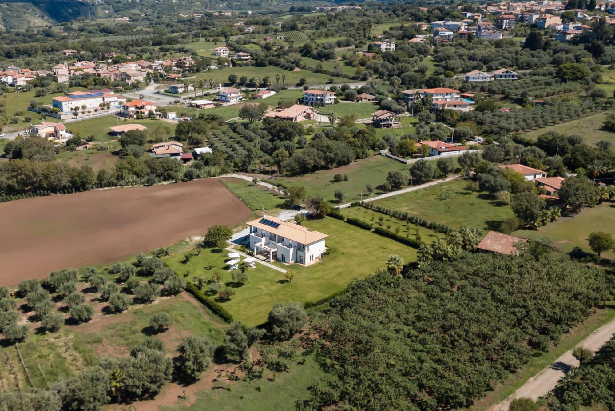 Villa Eirene Ricadi Exterior photo